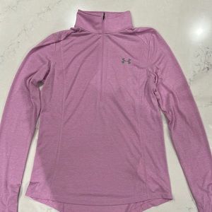 Women’s Under Armour 1/4 zip - size M- perfect condition